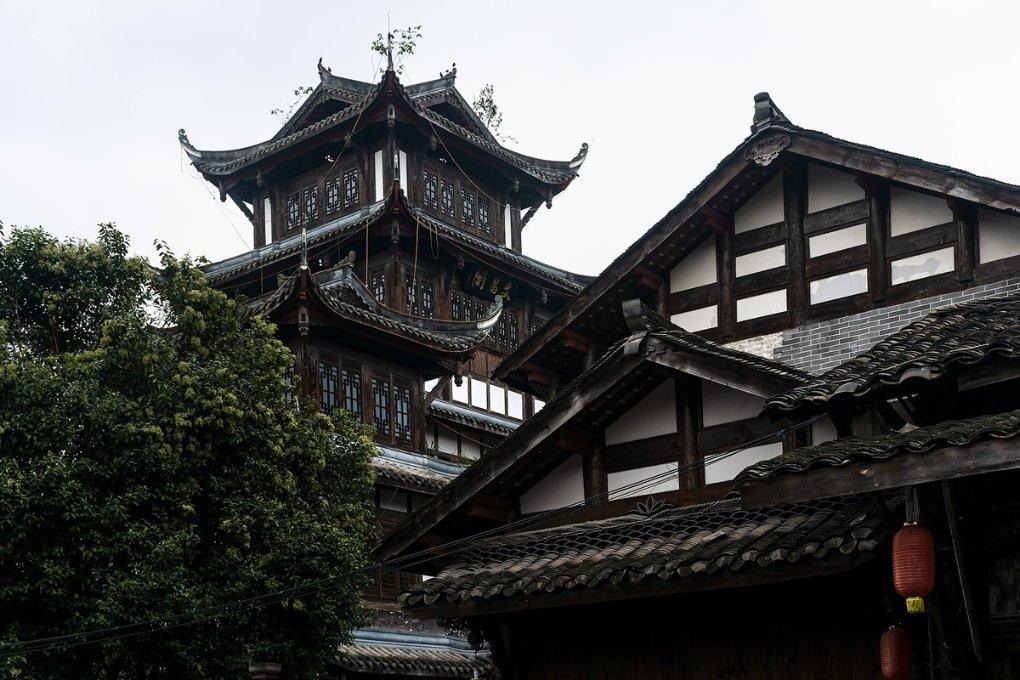 十月怀胎产下怪胎，医生都劝其放弃，产妇却痛苦地做出这样的决定