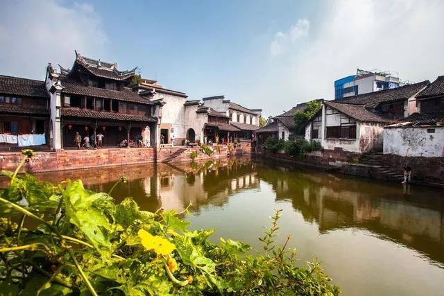 跳跃的木偶